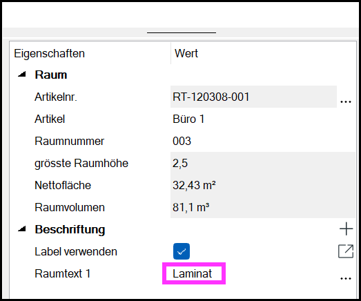 Beschriftungsfeld im Raum mit Beispieltext Laminat gefüllt